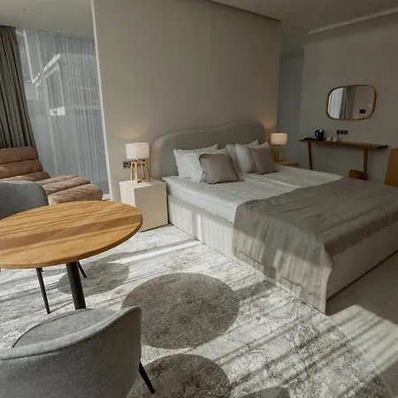 Marine Sea View 5*