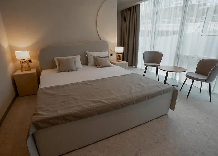 Marine Sea View Hotel