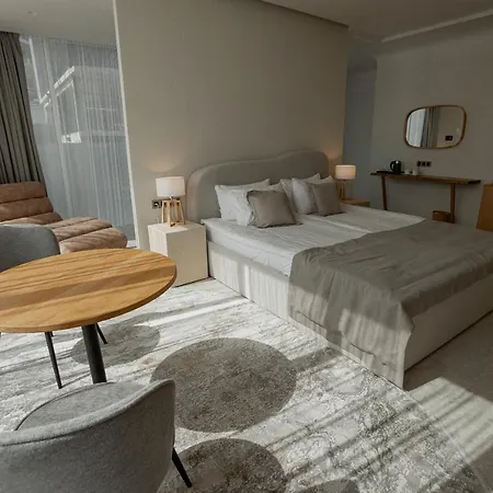 Marine Sea View 5*